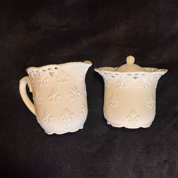 Vintage Skye McGhie Cream Lace Pattern, 2002 Fine Porcelain Sugar Bowl And Cream - Picture 10 of 10